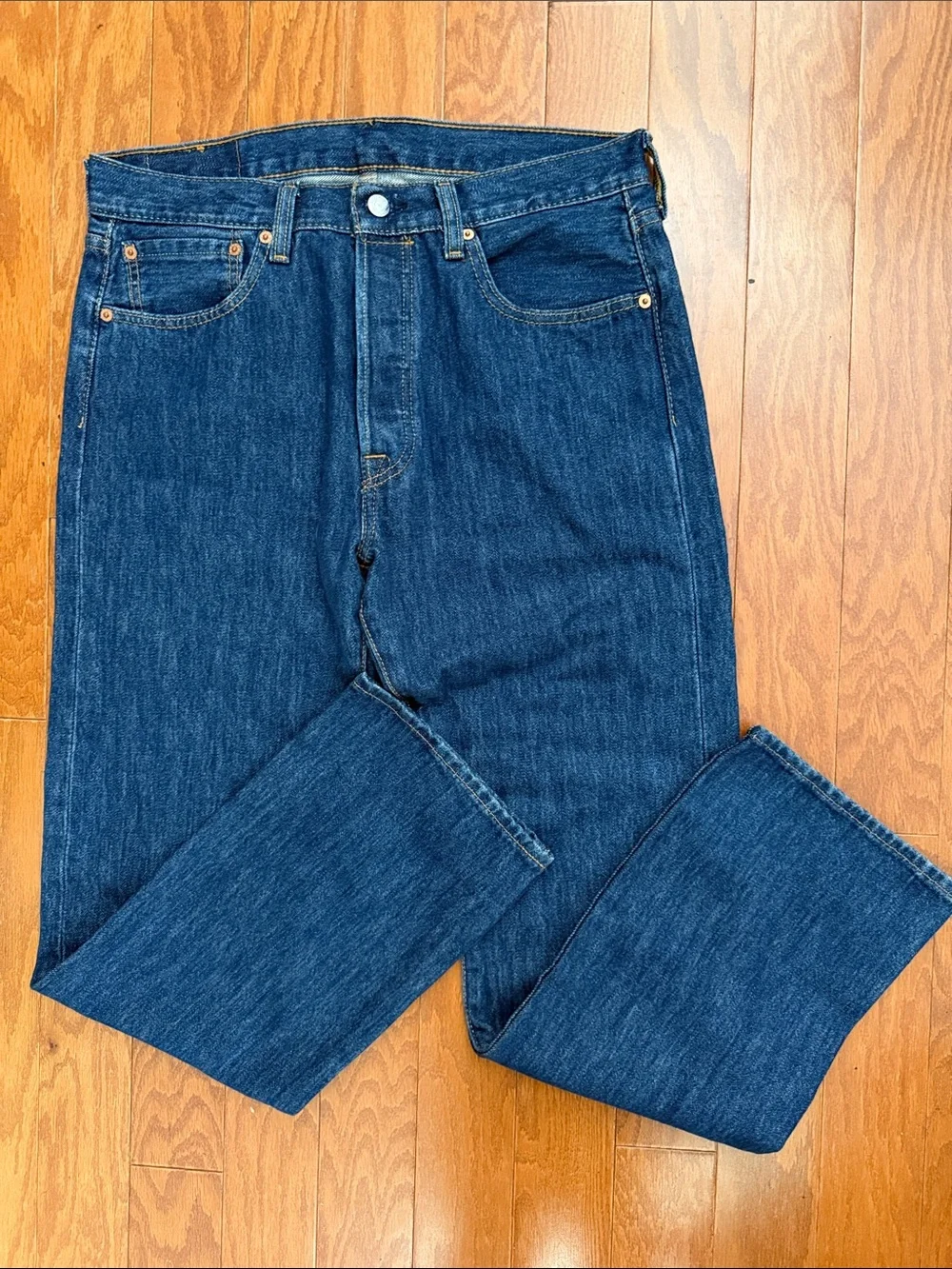 Levi's Dark Blue 501 Button Fly Relaxed Fit Jeans 33x30 NWT